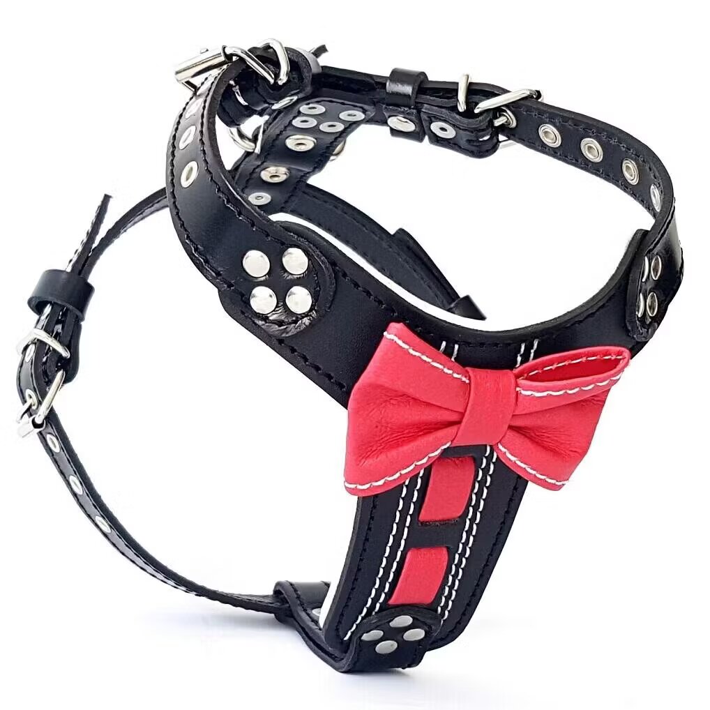 Bestia Ham Bowtie Papion Piele Naturala S: 40-73 cm Negru/ Rosu