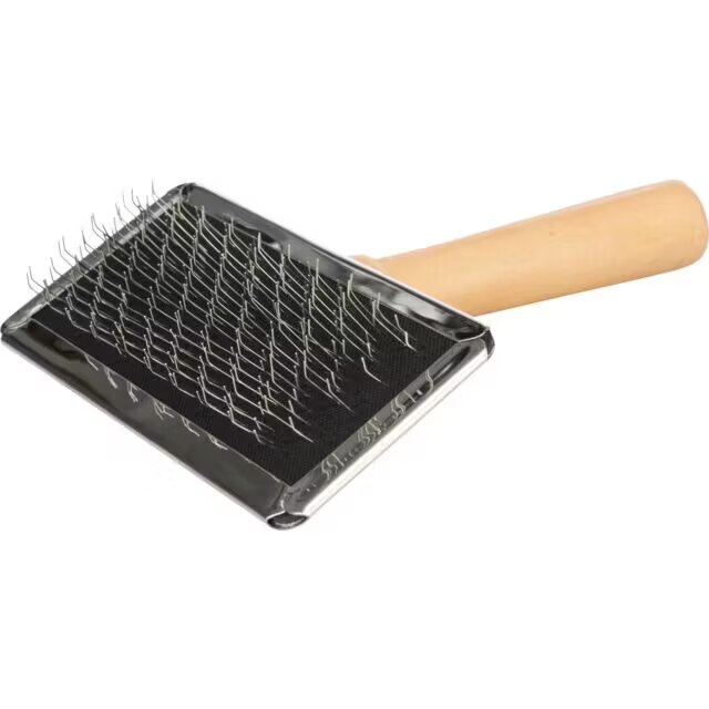 Trixie Perie Soft Cu Pieptene De Curatat Maner Lemn 9x13 cm 2354